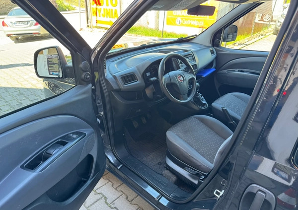 Fiat Doblo cena 26900 przebieg: 124500, rok produkcji 2012 z Bielsko-Biała małe 121